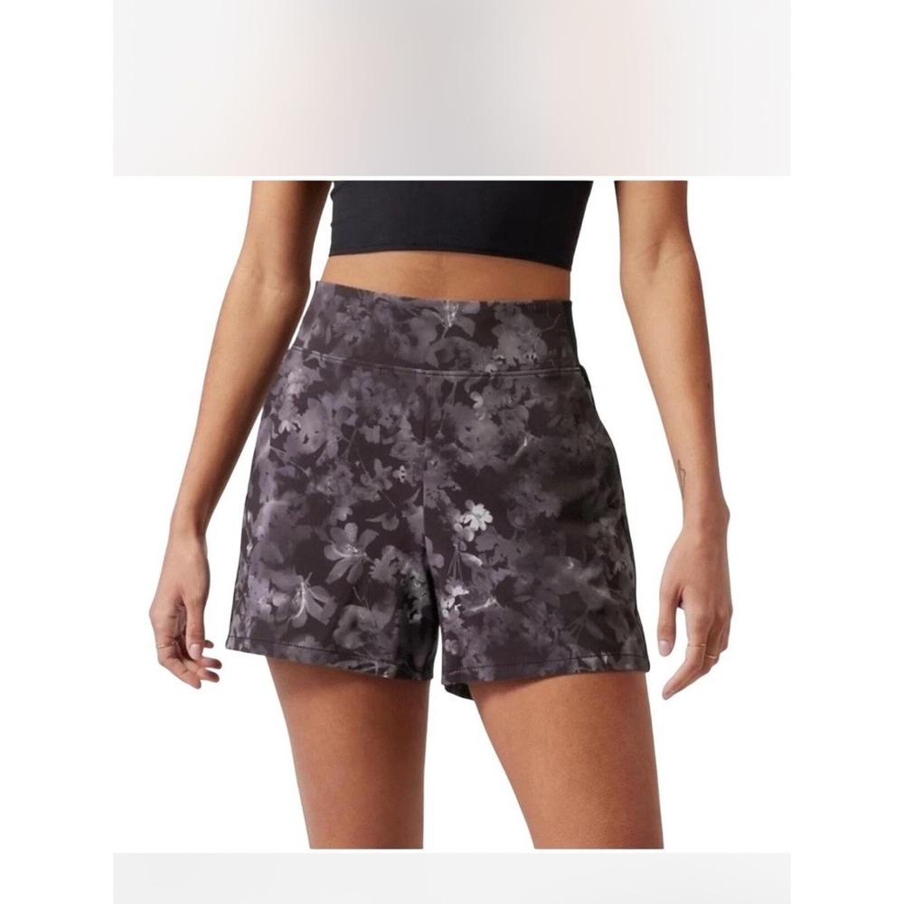 Athleta High-Waist Floral Print Performance Shorts - Charcoal Black